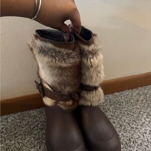 Faux Fur Trim Brown Boots